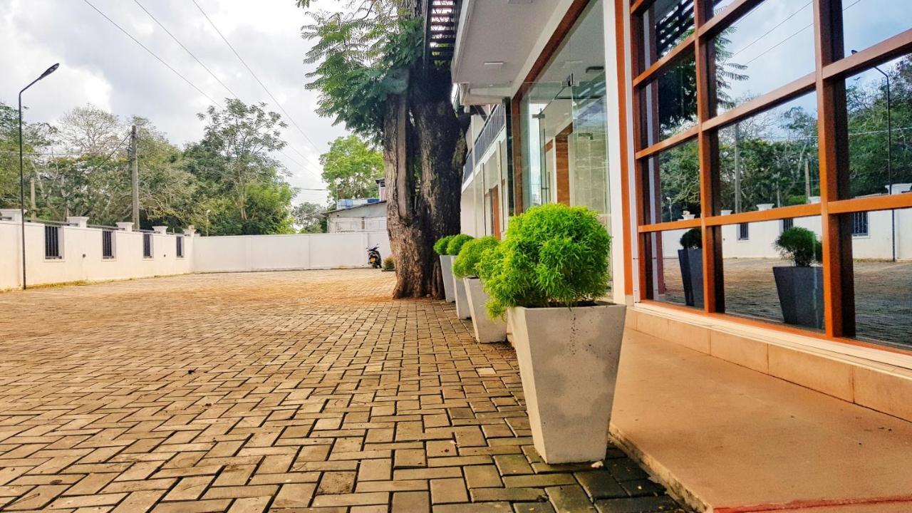 Livinya Holiday Resort Kataragama Eksteriør billede